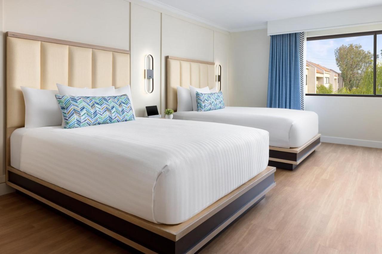 The Anza-A Calabasas Hotel Экстерьер фото