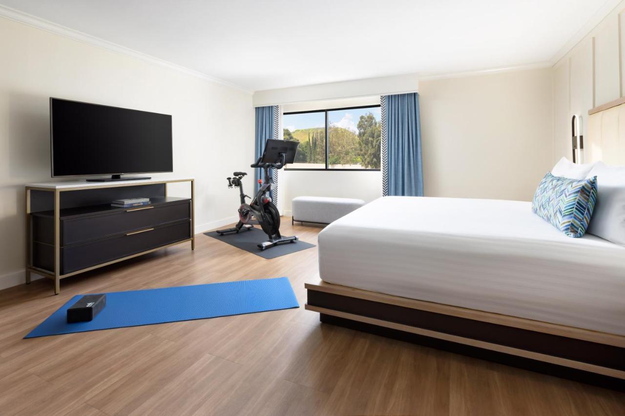 The Anza-A Calabasas Hotel Экстерьер фото