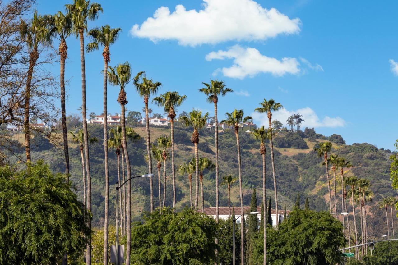 The Anza-A Calabasas Hotel Экстерьер фото